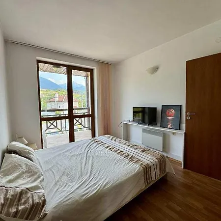 Yeti Complex Bansko