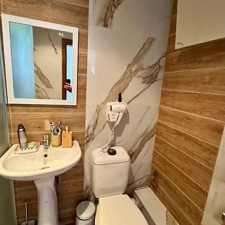 Yeti Complex アパート